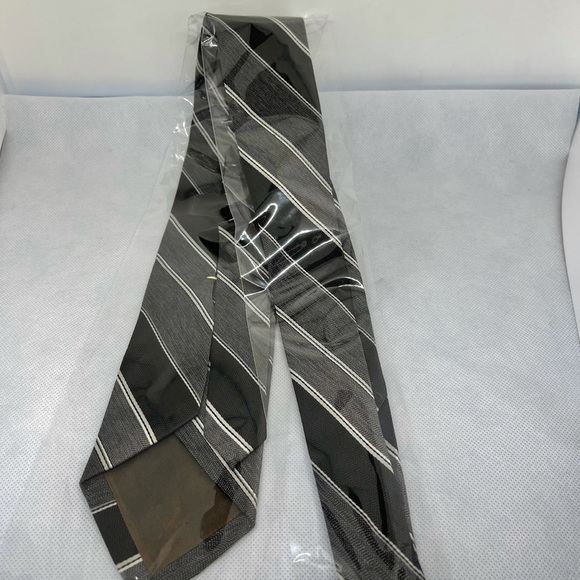 Ketch Designer Necktie - Picture 3 of 5